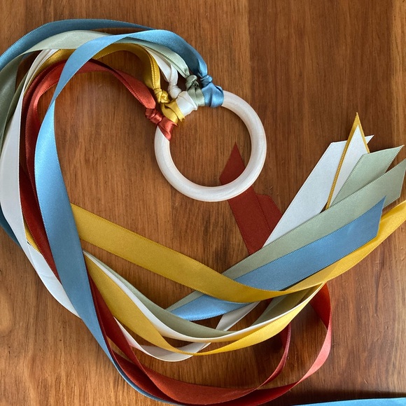 Waldorf Hand Kite - Picture 2 of 4